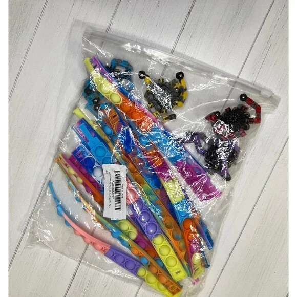 Fidget Toy Pack with Fidget Spinners Kids Toys Fidget Poppers Stress Relief B3 - Picture 2 of 7